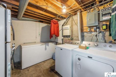 23265 445th Avenue Delavan MN 56023