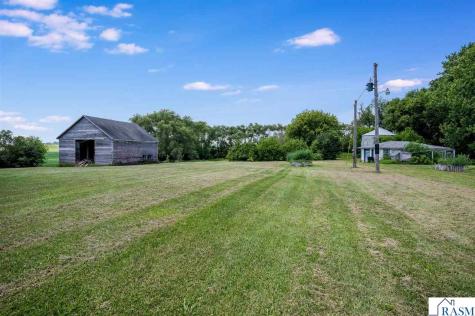 23265 445th Avenue Delavan MN 56023