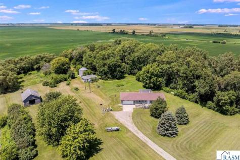 23265 445th Avenue Delavan MN 56023