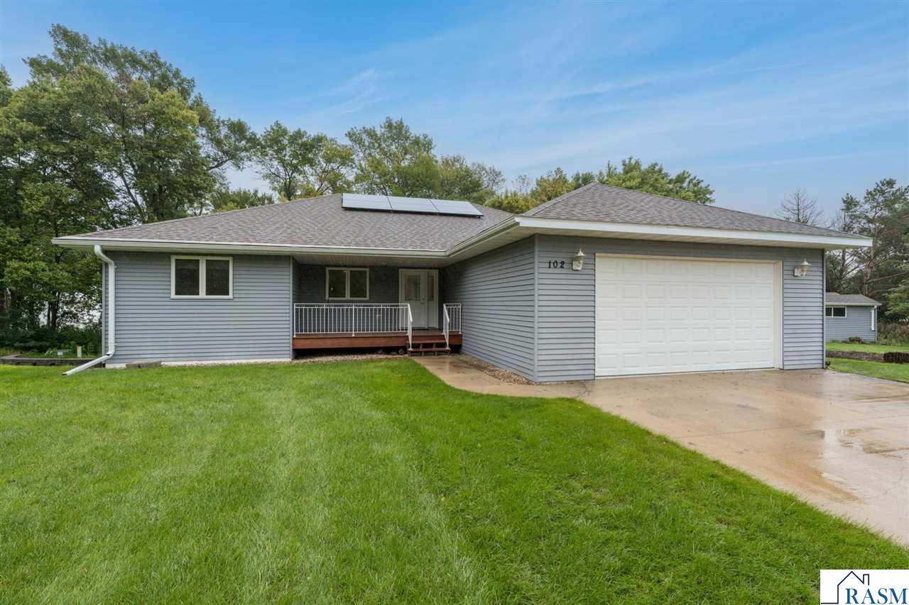 102 Loraine Drive Lake Crystal MN 56055