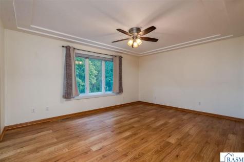 102 Loraine Drive Lake Crystal MN 56055