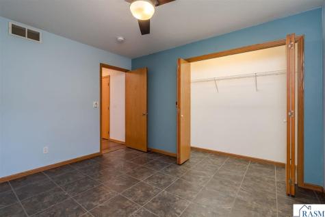 102 Loraine Drive Lake Crystal MN 56055
