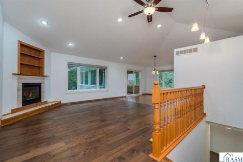 102 Loraine Drive Lake Crystal MN 56055