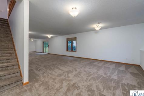 102 Loraine Drive Lake Crystal MN 56055