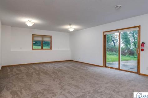 102 Loraine Drive Lake Crystal MN 56055