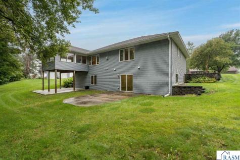 102 Loraine Drive Lake Crystal MN 56055