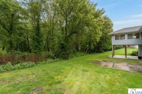 102 Loraine Drive Lake Crystal MN 56055