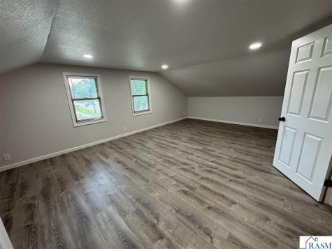 291 NW 1st Street Wells MN 56097