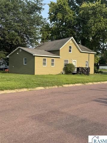 291 NW 1st Street Wells MN 56097