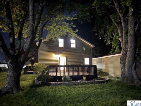 291 NW 1st Street Wells MN 56097