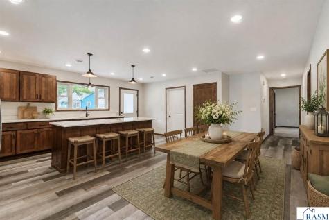 122 Cox Avenue SW Madelia MN 56062