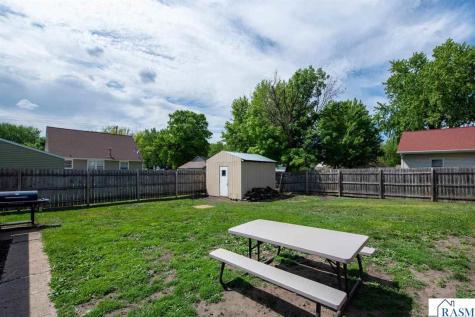 908 SW 3rd Street Waseca MN 56093