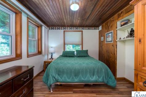48186 Old River Bluff Road St. Peter MN 56082