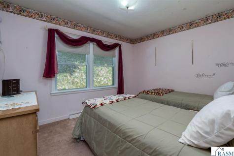 48186 Old River Bluff Road St. Peter MN 56082