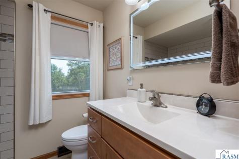 48186 Old River Bluff Road St. Peter MN 56082