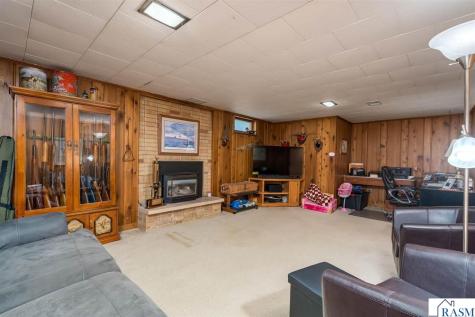 48186 Old River Bluff Road St. Peter MN 56082