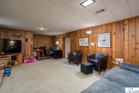 48186 Old River Bluff Road St. Peter MN 56082