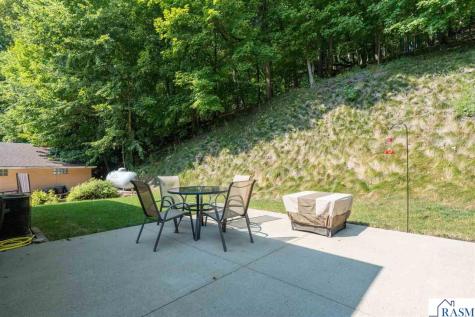 48186 Old River Bluff Road St. Peter MN 56082