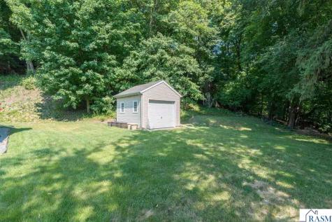 48186 Old River Bluff Road St. Peter MN 56082