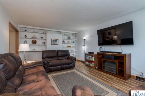 48186 Old River Bluff Road St. Peter MN 56082