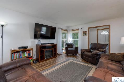 48186 Old River Bluff Road St. Peter MN 56082