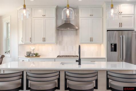 1005 Applewood Court Mankato MN 56001