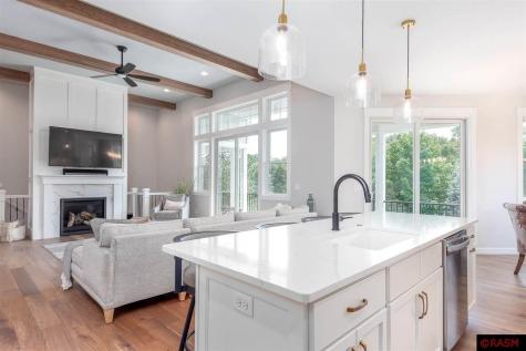 1005 Applewood Court Mankato MN 56001