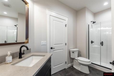 1005 Applewood Court Mankato MN 56001