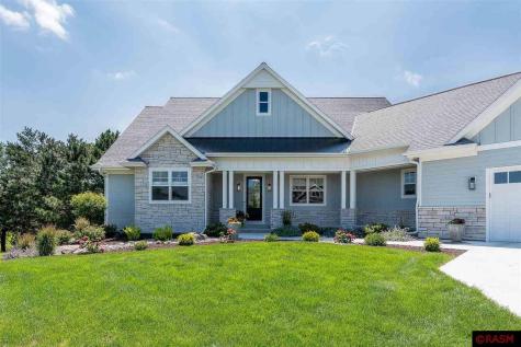 1005 Applewood Court Mankato MN 56001