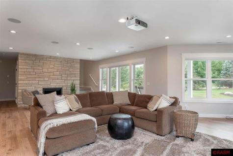 1005 Applewood Court Mankato MN 56001