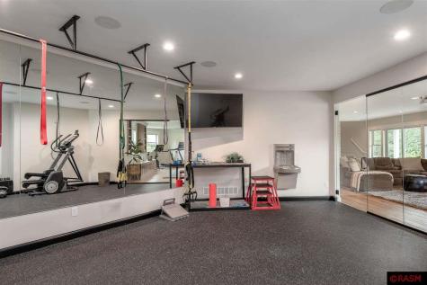 1005 Applewood Court Mankato MN 56001