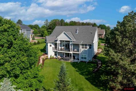 1005 Applewood Court Mankato MN 56001
