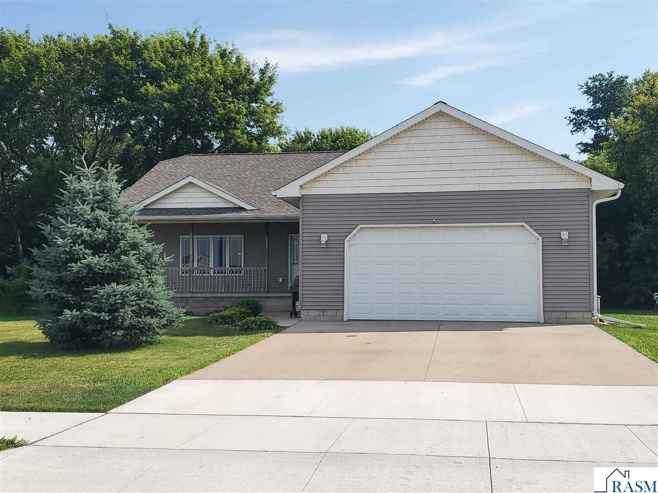 2327 Lake Avenue New Ulm MN 56073