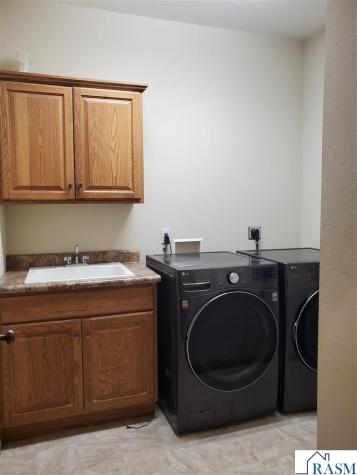 2327 Lake Avenue New Ulm MN 56073