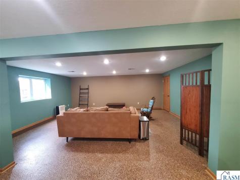 2327 Lake Avenue New Ulm MN 56073