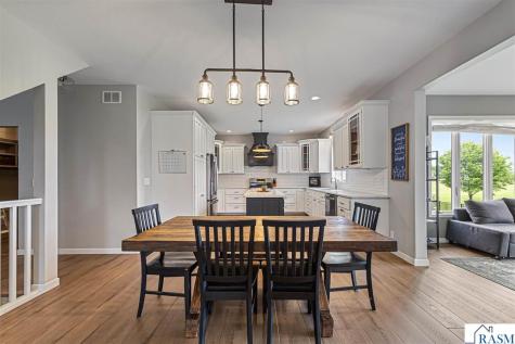 2294 Balsam Drive North Mankato MN 56003