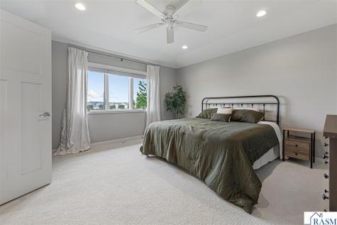2294 Balsam Drive North Mankato MN 56003