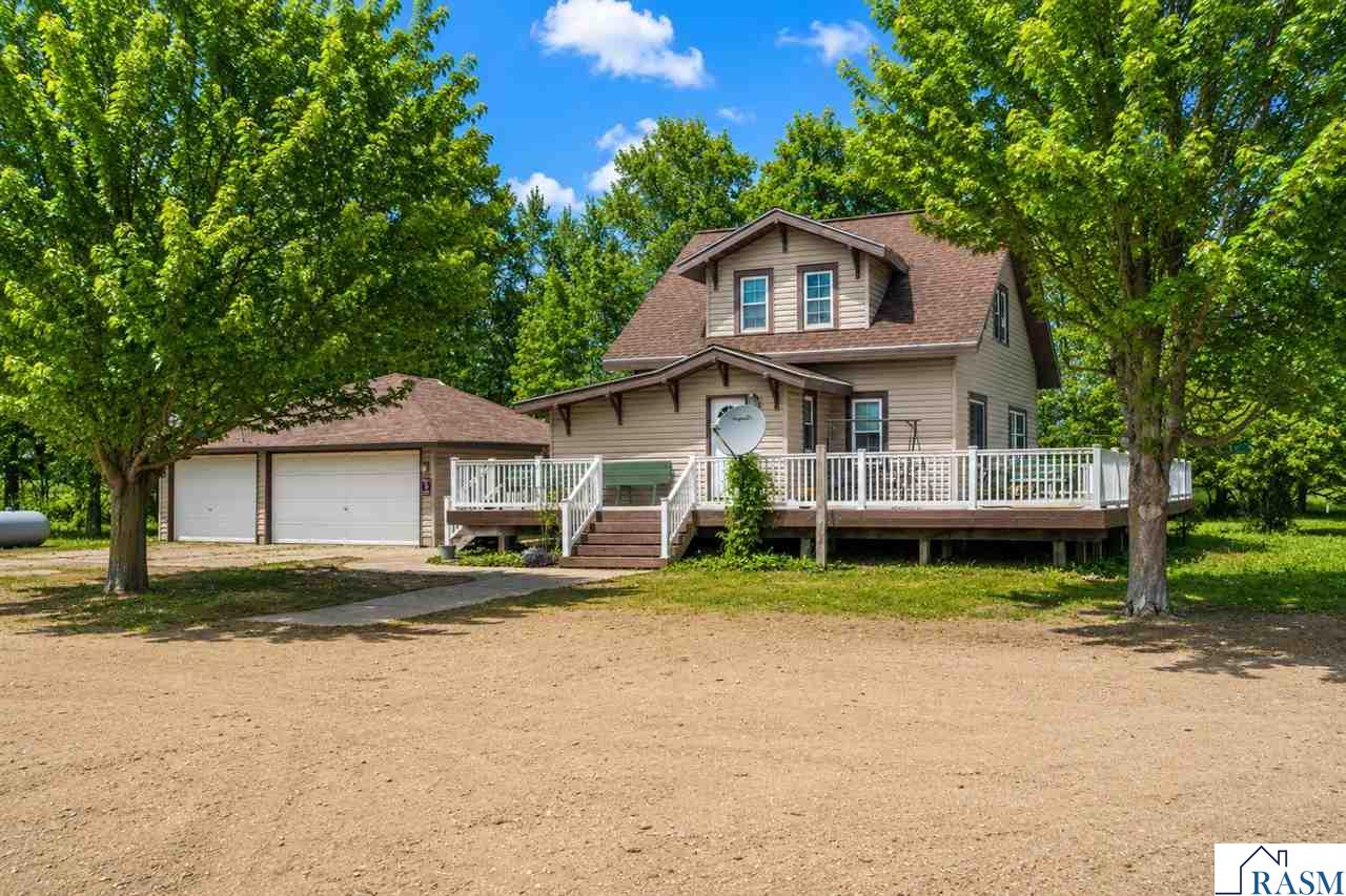 73681 290th Street St. James MN 56081