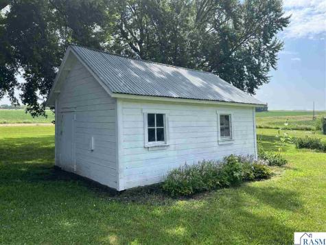 41701 770th Avenue St. James MN 56081