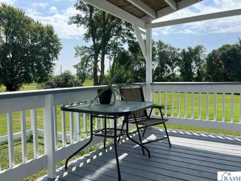41701 770th Avenue St. James MN 56081