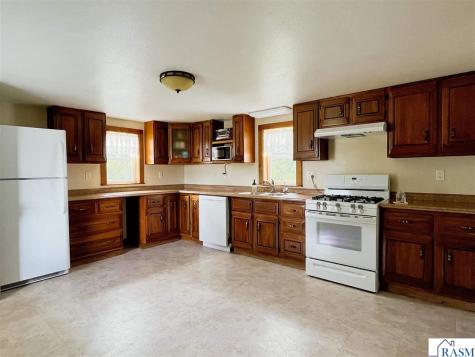 41701 770th Avenue St. James MN 56081