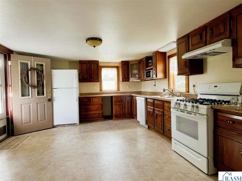 41701 770th Avenue St. James MN 56081