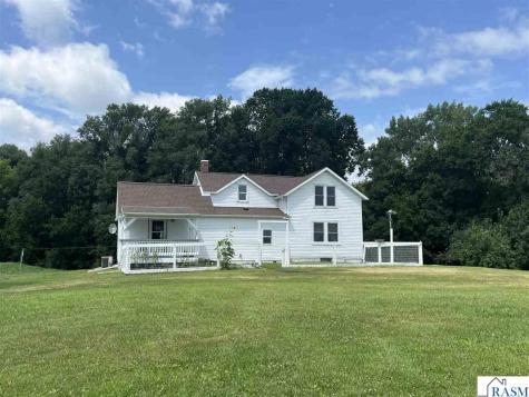 41701 770th Avenue St. James MN 56081