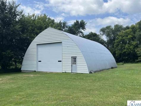 41701 770th Avenue St. James MN 56081