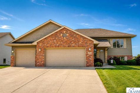 1324 Augusta Drive Mankato MN 56001