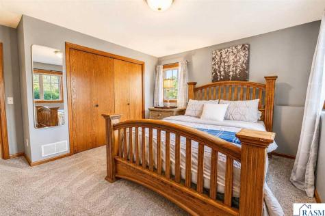1324 Augusta Drive Mankato MN 56001