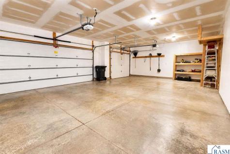 1324 Augusta Drive Mankato MN 56001