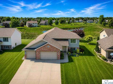1324 Augusta Drive Mankato MN 56001