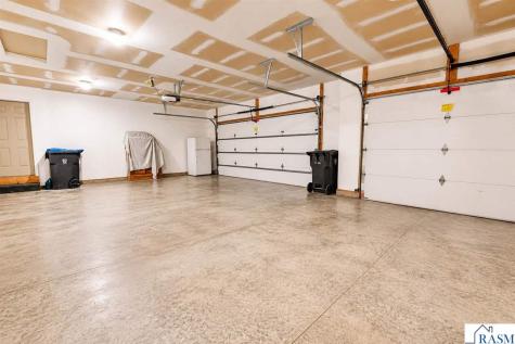 1324 Augusta Drive Mankato MN 56001