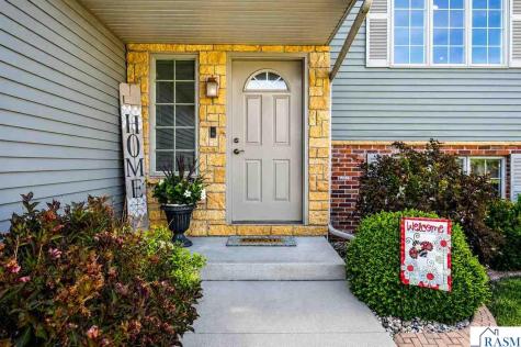 1324 Augusta Drive Mankato MN 56001